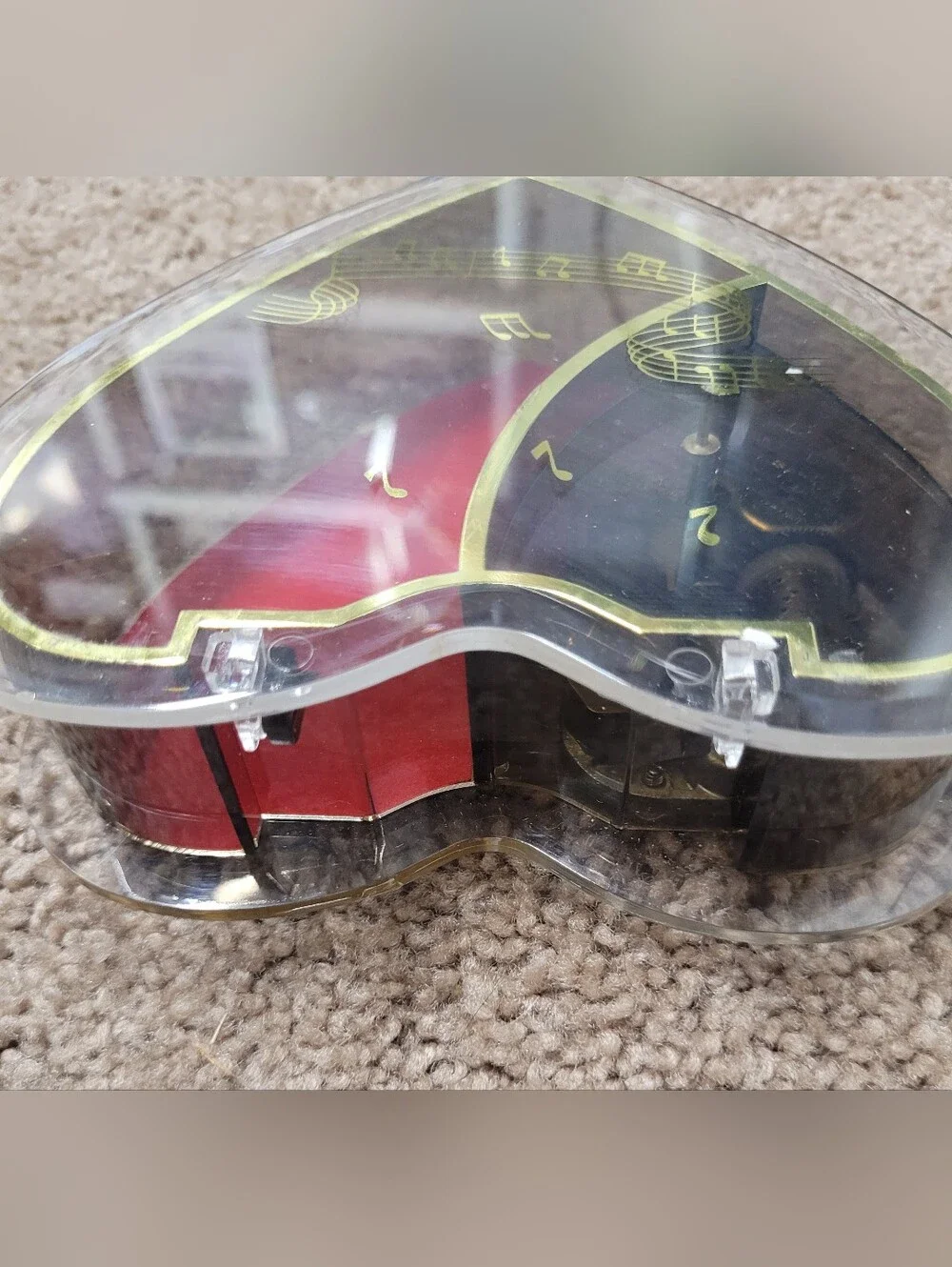 Vintage 1986 Lucite Heary Shaped Musical Jewelry Box